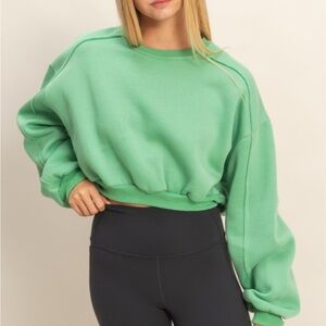 Green Crop Top Sweater Size Medium 🥰
No Offers unless bundled